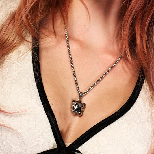 PLUSHIE LOVE SNOOZLE NECKLACE - 20” WHEAT CHAIN