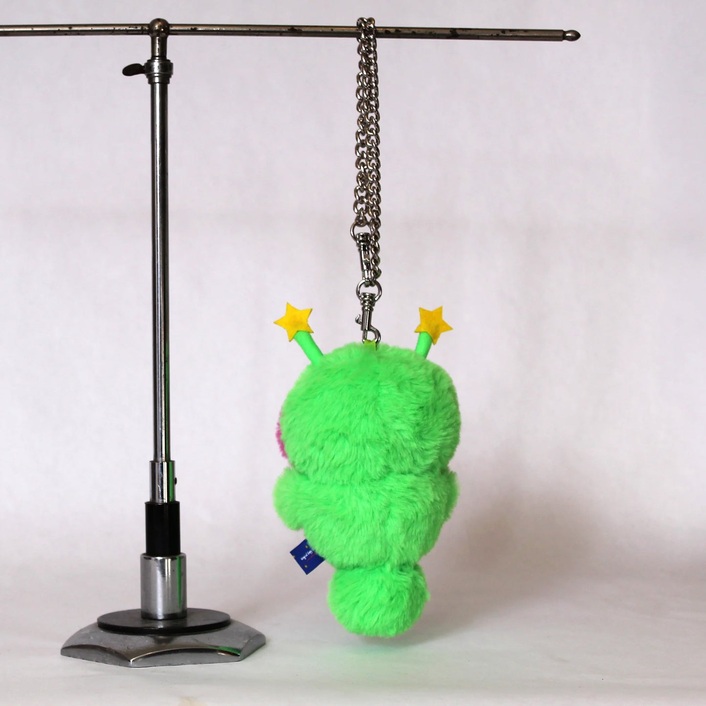 PLUSHIE LOVE PERIDOT WORM BAG CHARM